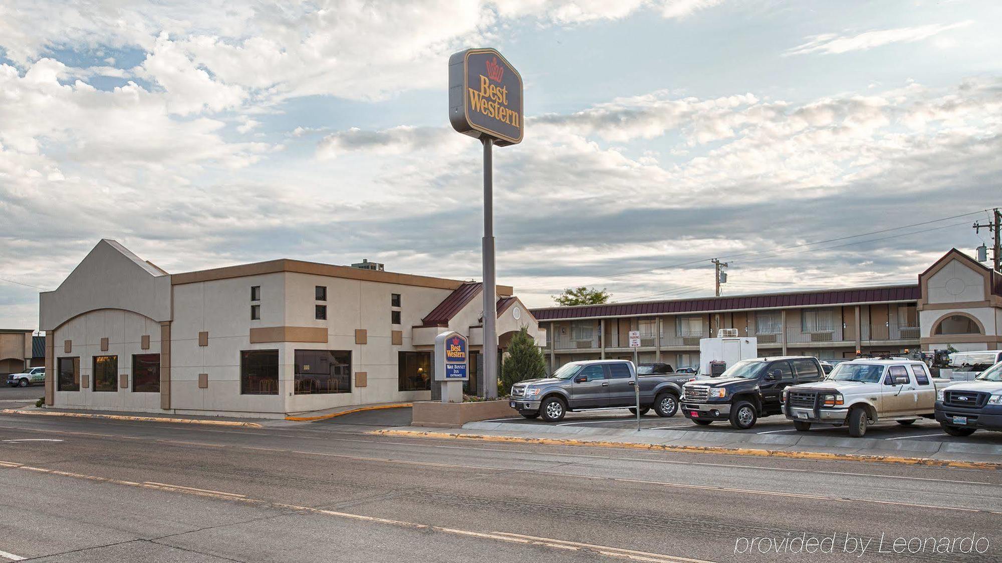 Best Western War Bonnet Inn Miles City Exterior foto